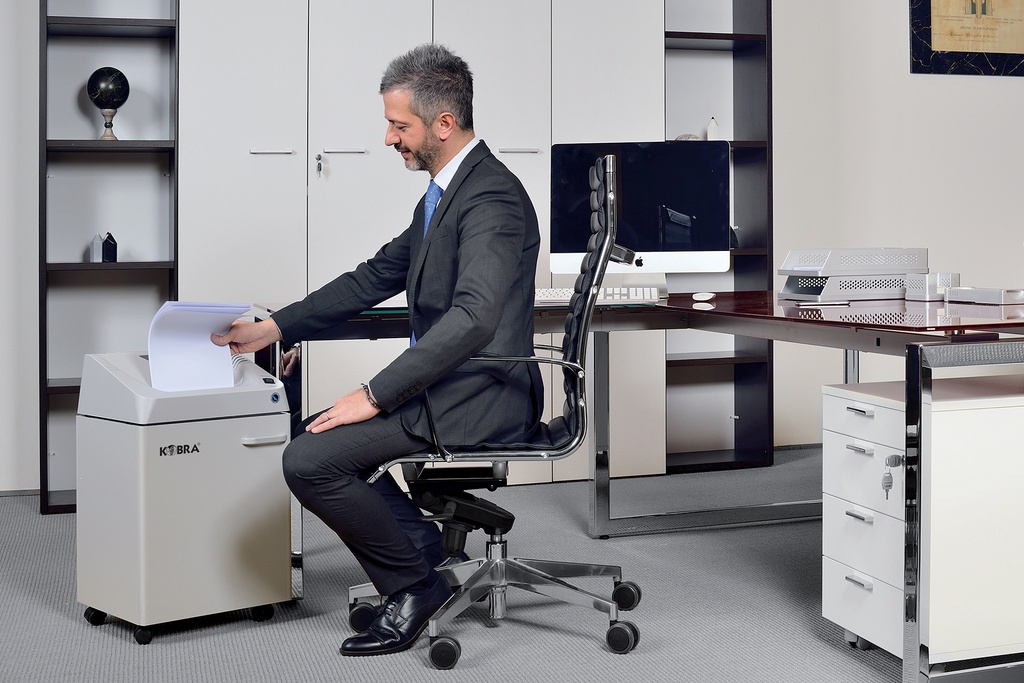 Destructeur à documents KOBRA 240.1